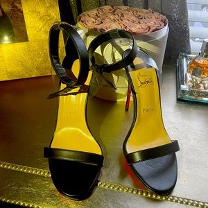 40.5 Jonatina black and transparent Louboutin